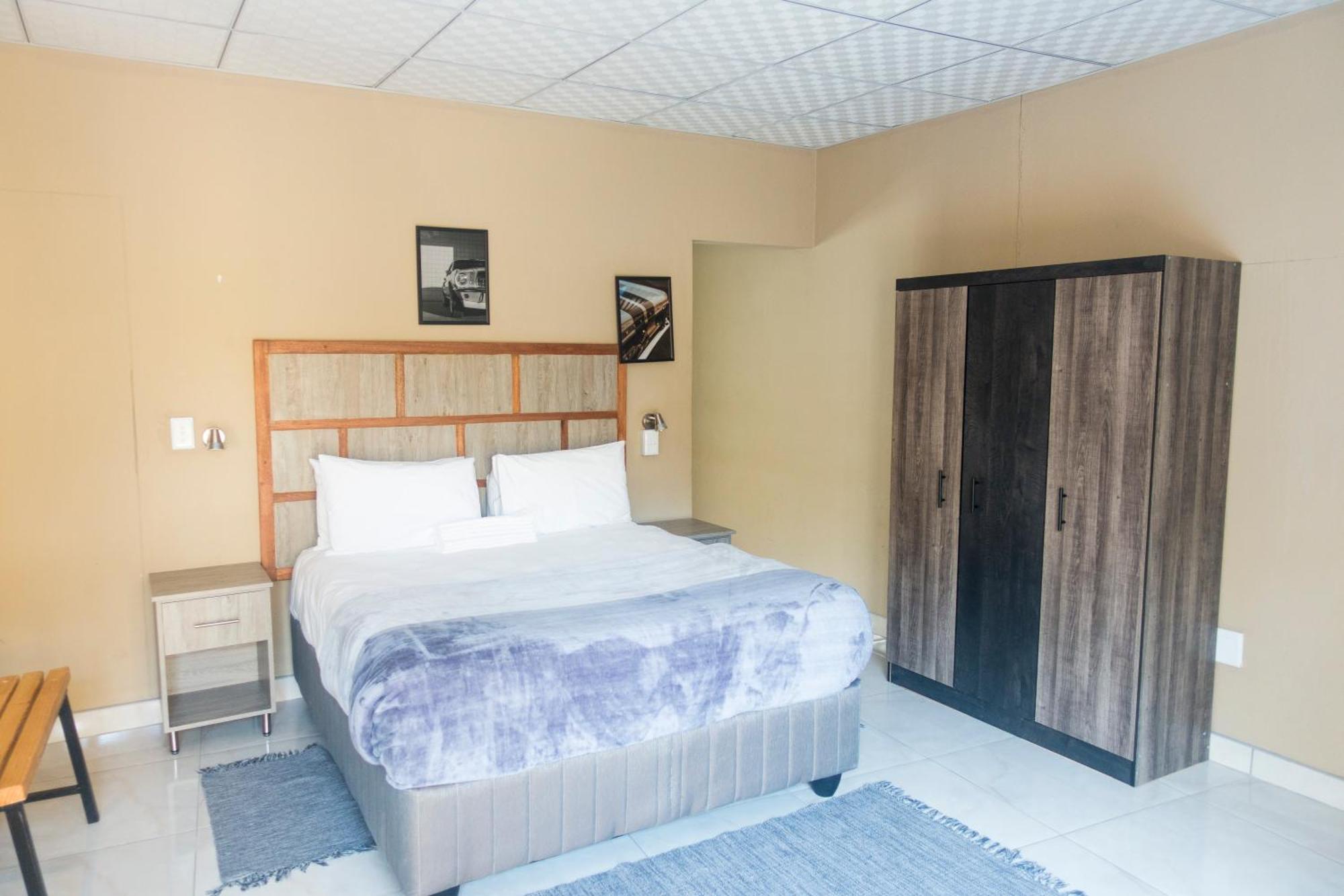 Ondangwa Rest Camp Bed and Breakfast Εξωτερικό φωτογραφία